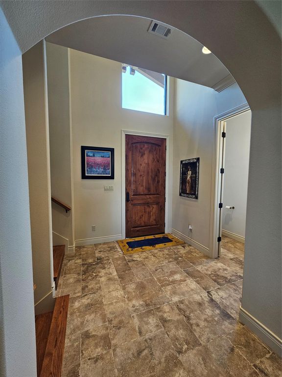 1231 Lake Shore DR, Spicewood, TX 78669