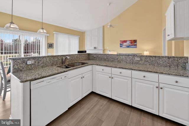 604 MARTIN DR, Avondale, PA 19311