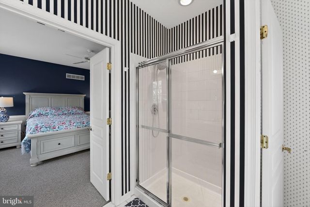 604 MARTIN DR, Avondale, PA 19311