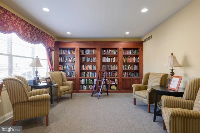 604 MARTIN DR, Avondale, PA 19311