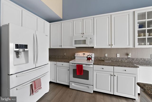 604 MARTIN DR, Avondale, PA 19311