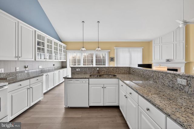 604 MARTIN DR, Avondale, PA 19311