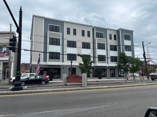 760 Washington St 403, Stoughton, MA 02072