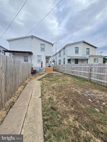 4852 8TH AVE, Temple, PA 19560