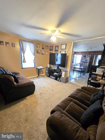 4852 8TH AVE, Temple, PA 19560