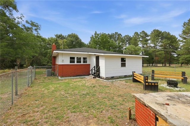 2259 Lake Upchurch Drive, Parkton, NC 28371