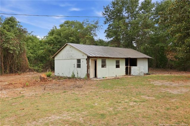 2259 Lake Upchurch Drive, Parkton, NC 28371