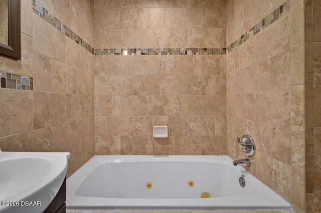 493 W Baltimore Drive, Deland, FL 32720