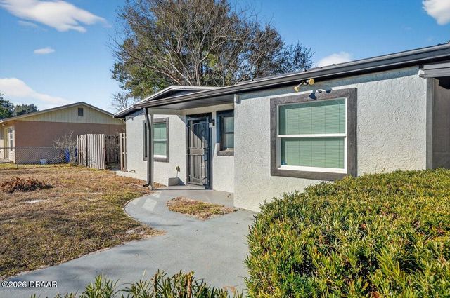 493 W Baltimore Drive, Deland, FL 32720