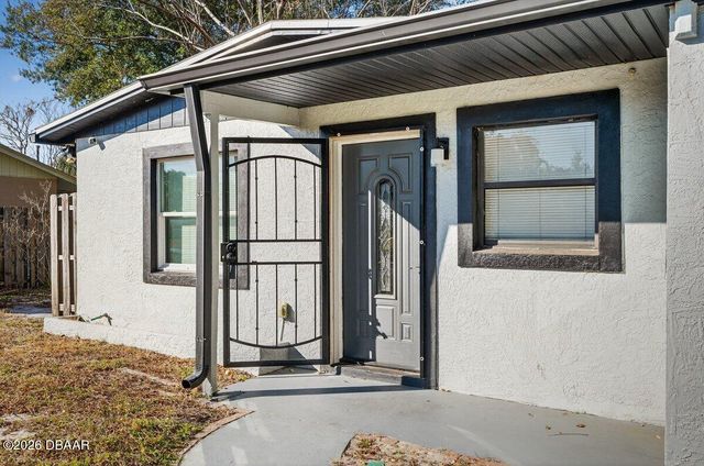 493 W Baltimore Drive, Deland, FL 32720