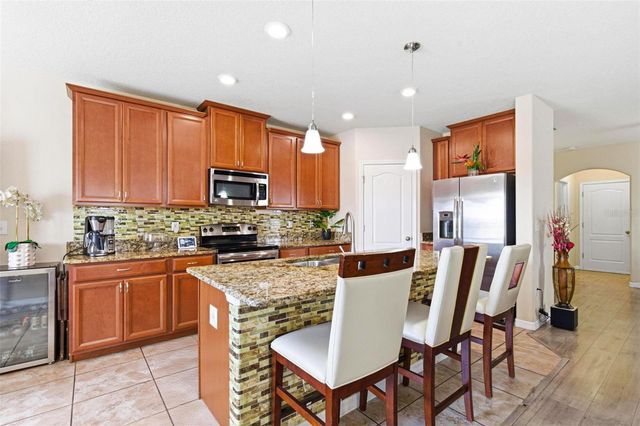 10135 NEWMINSTER LOOP, Ruskin, FL 33573