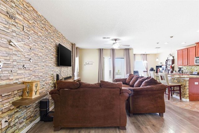 10135 NEWMINSTER LOOP, Ruskin, FL 33573