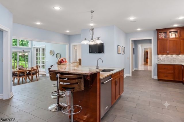 2 Cobblefield Rd, Mendham Twp., NJ 07945