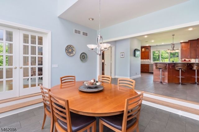2 Cobblefield Rd, Mendham Twp., NJ 07945