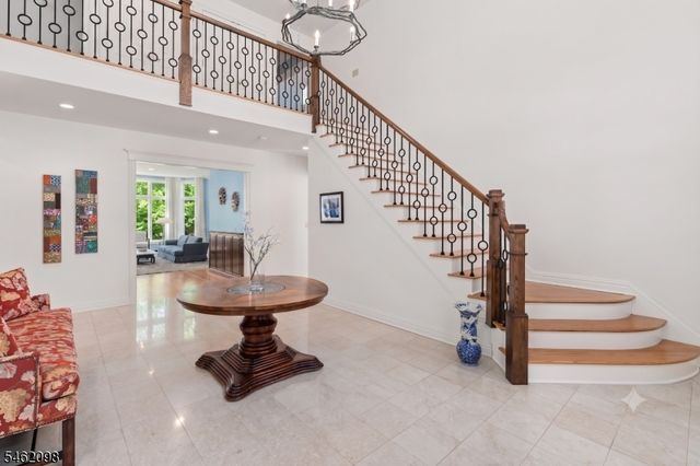 2 Cobblefield Rd, Mendham Twp., NJ 07945