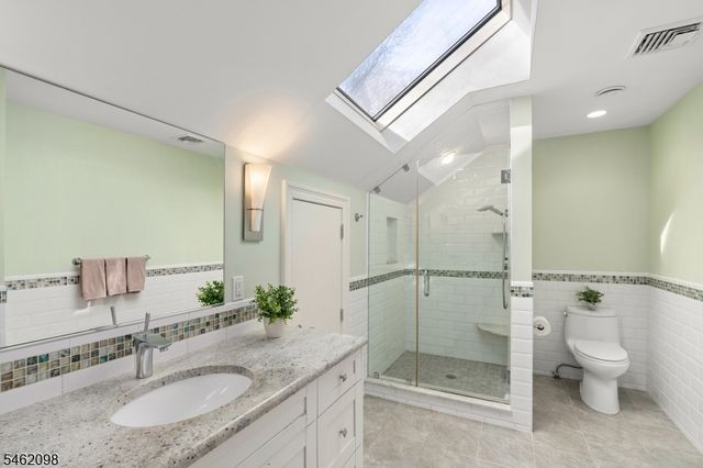 2 Cobblefield Rd, Mendham Twp., NJ 07945