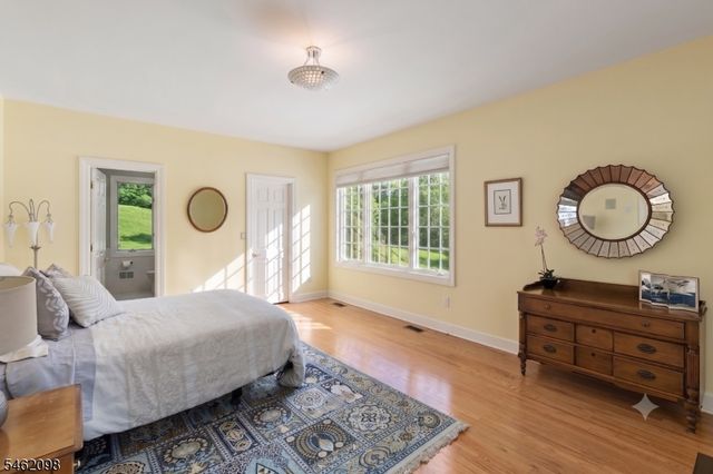 2 Cobblefield Rd, Mendham Twp., NJ 07945