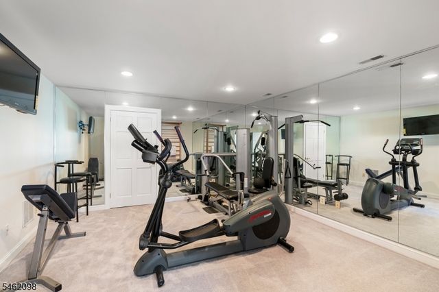2 Cobblefield Rd, Mendham Twp., NJ 07945