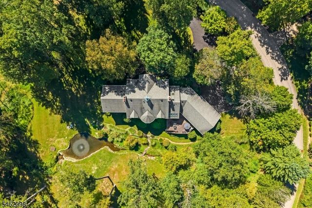 2 Cobblefield Rd, Mendham Twp., NJ 07945