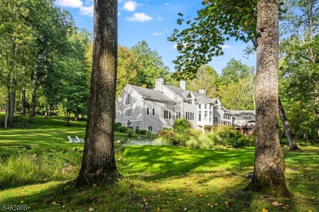 2 Cobblefield Rd, Mendham Twp., NJ 07945