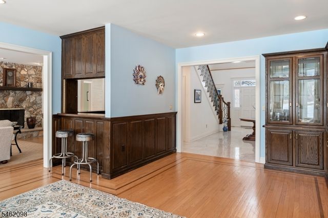 2 Cobblefield Rd, Mendham Twp., NJ 07945