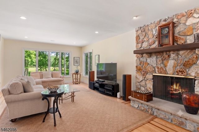 2 Cobblefield Rd, Mendham Twp., NJ 07945