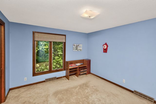 200 Westbend Circle, Ames, IA 50014