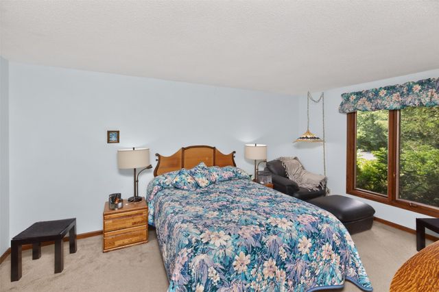 200 Westbend Circle, Ames, IA 50014