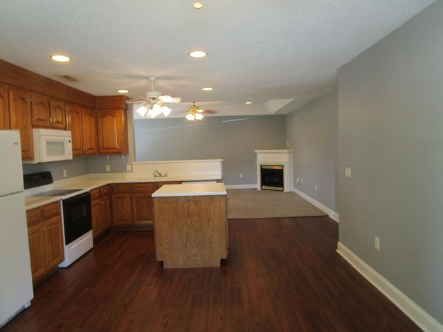 601 Brushwood Drive, Sumter, SC 29154