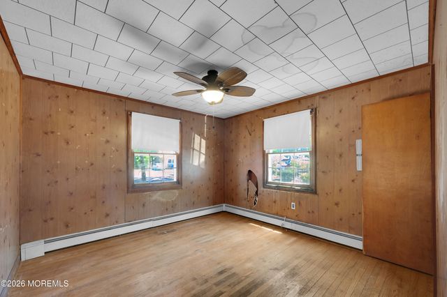 618 Parkside Avenue, Toms River, NJ 08753