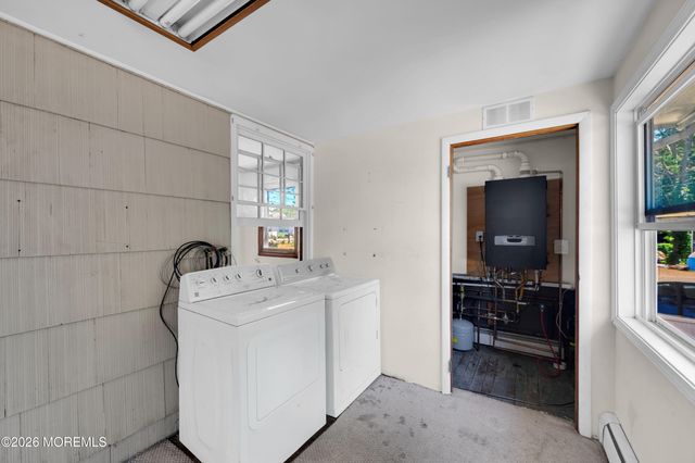 618 Parkside Avenue, Toms River, NJ 08753