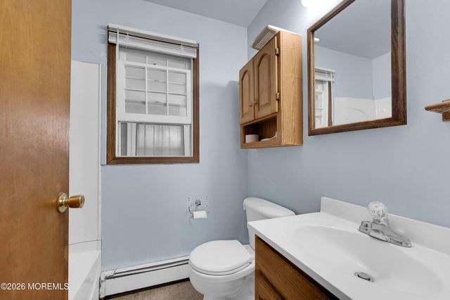 618 Parkside Avenue, Toms River, NJ 08753