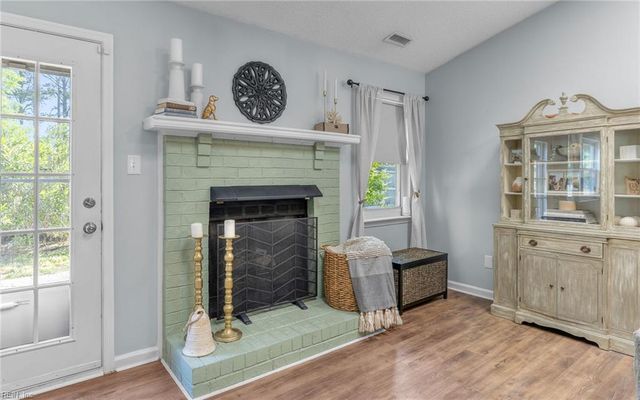 2001 Ealing CRES, Virginia Beach, VA 23454