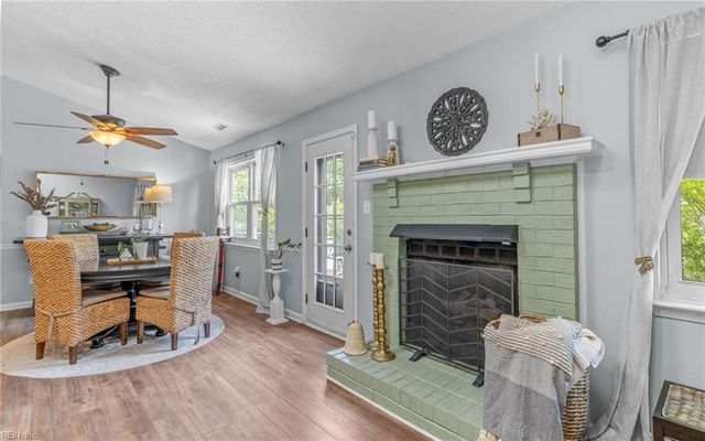 2001 Ealing CRES, Virginia Beach, VA 23454