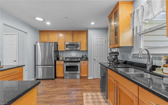 2001 Ealing CRES, Virginia Beach, VA 23454