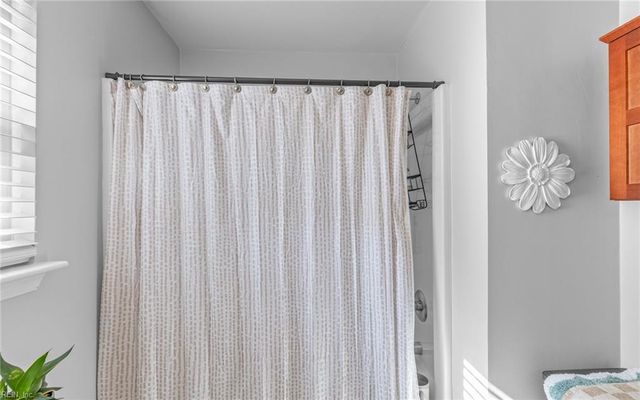 2001 Ealing CRES, Virginia Beach, VA 23454