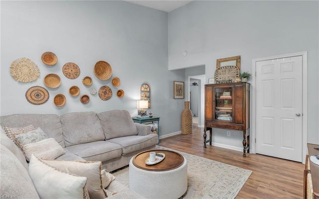 2001 Ealing CRES, Virginia Beach, VA 23454