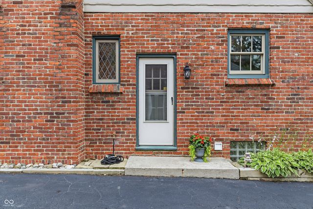5454 N Illinois Street, Indianapolis, IN 46208