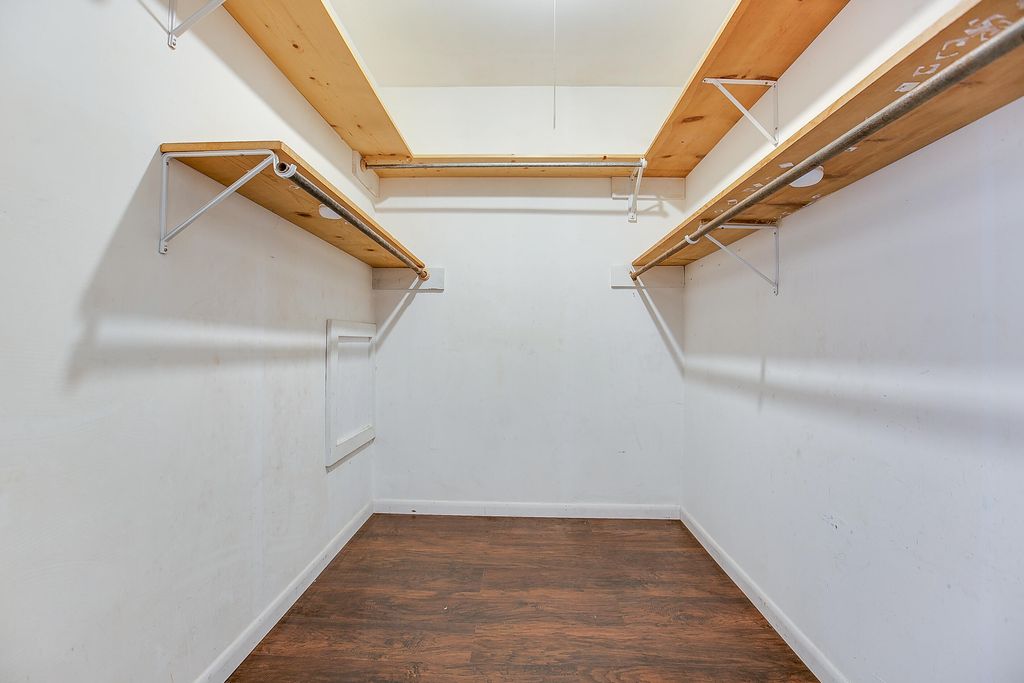 Image 22 of property listing at 805 Sycamore Street, Miles, TX 76861