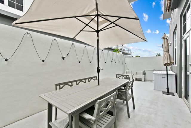 425 N Andrews Avenue 206, Fort Lauderdale, FL 33301
