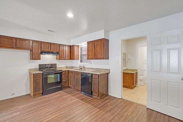 210 Rolston Road 1, Irving, TX 75060