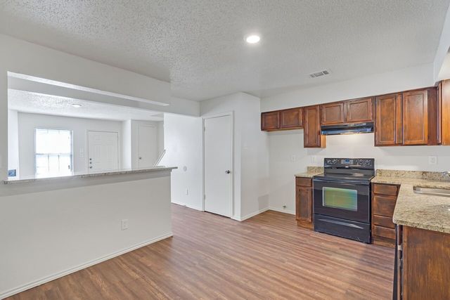 210 Rolston Road 1, Irving, TX 75060