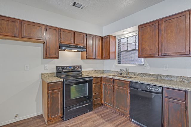 210 Rolston Road 1, Irving, TX 75060