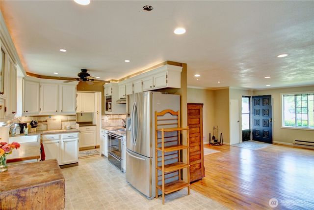 21213 Plaza Drive, Sedro Woolley, WA 98284