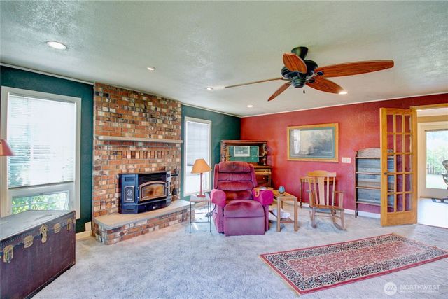 21213 Plaza Drive, Sedro Woolley, WA 98284