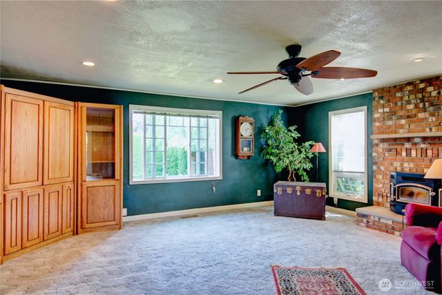 21213 Plaza Drive, Sedro Woolley, WA 98284