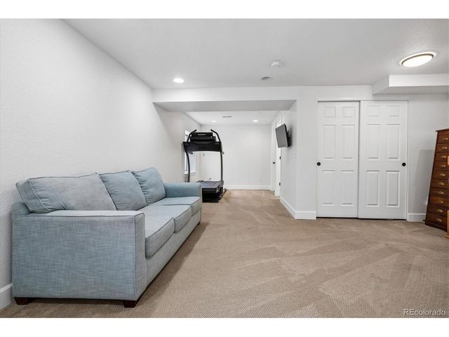 9452 Garden Ct, Highlands Ranch, CO 80126