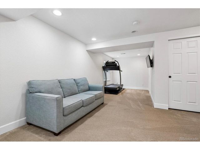 9452 Garden Ct, Highlands Ranch, CO 80126