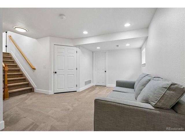 9452 Garden Ct, Highlands Ranch, CO 80126