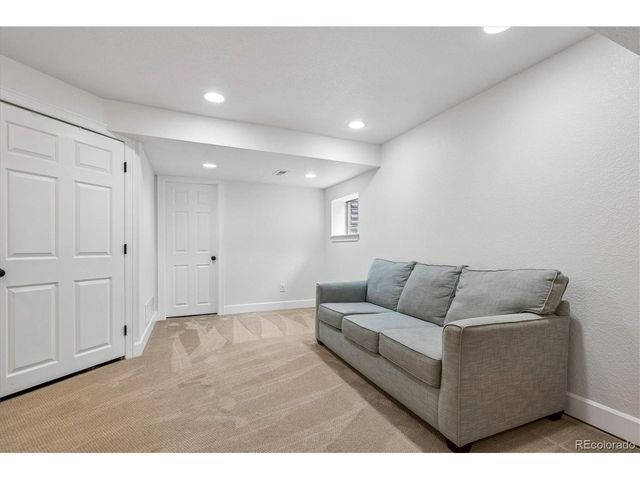 9452 Garden Ct, Highlands Ranch, CO 80126